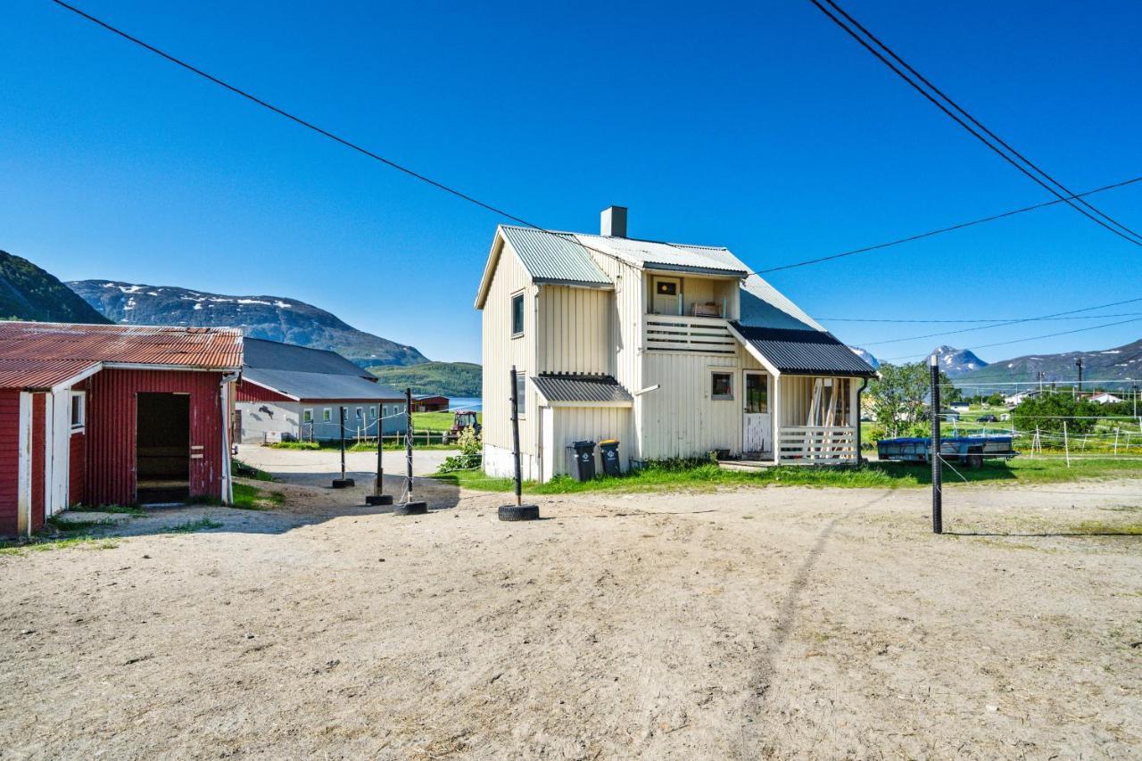Storjord Farmstay Ranchhouse Kvaloya Εξωτερικό φωτογραφία